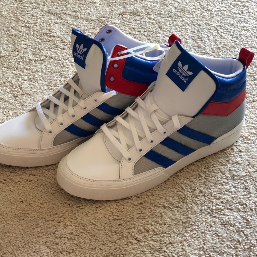 Adidas High Too sneaker